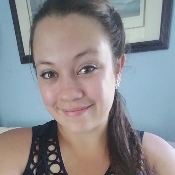 Meet your Posher, Sarah - Picture 1 of 1
